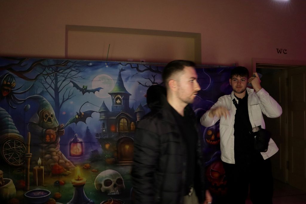 Halloween Volkshaus Meiningen 30.10.2025 – Volkshaus Meiningen – 30.10.2025 – Gäste feiern in der Eventschmiede Meiningen