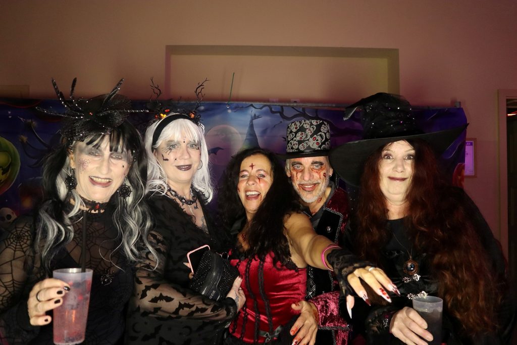 Halloween Volkshaus Meiningen 30.10.2025 – Volkshaus Meiningen – 30.10.2025 – Gäste feiern in der Eventschmiede Meiningen