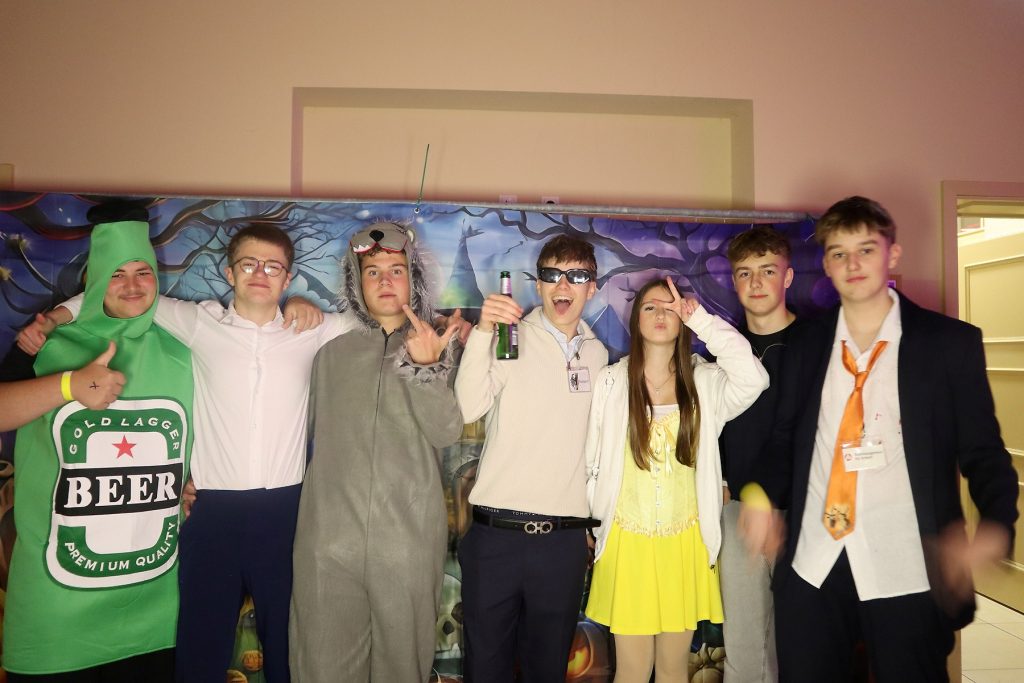 Halloween Volkshaus Meiningen 30.10.2025 – Volkshaus Meiningen – 30.10.2025 – Gäste feiern in der Eventschmiede Meiningen