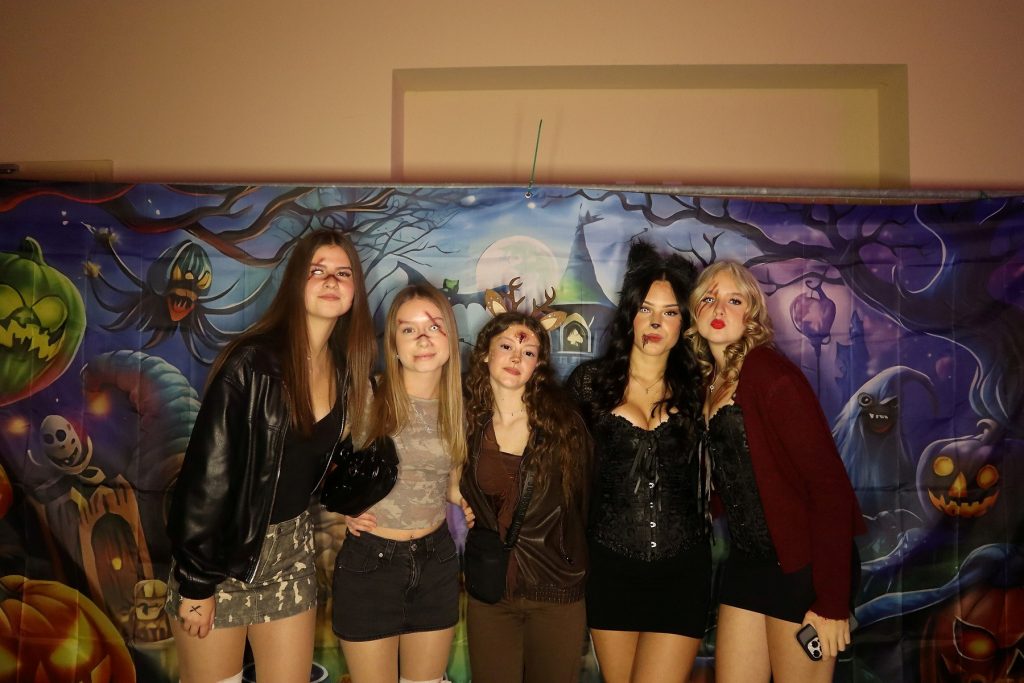 Halloween Volkshaus Meiningen 30.10.2025 – Volkshaus Meiningen – 30.10.2025 – Gäste feiern in der Eventschmiede Meiningen