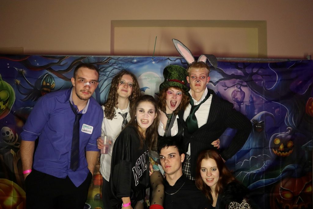 Halloween Volkshaus Meiningen 30.10.2025 – Volkshaus Meiningen – 30.10.2025 – Gäste feiern in der Eventschmiede Meiningen