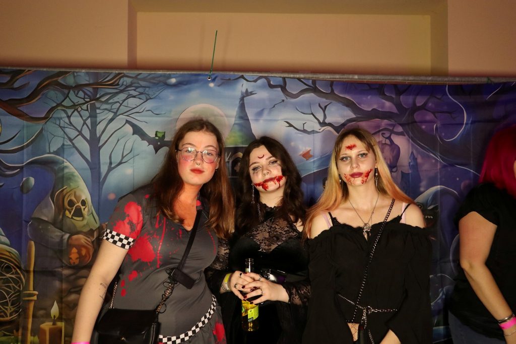 Halloween Volkshaus Meiningen 30.10.2025 – Volkshaus Meiningen – 30.10.2025 – Gäste feiern in der Eventschmiede Meiningen