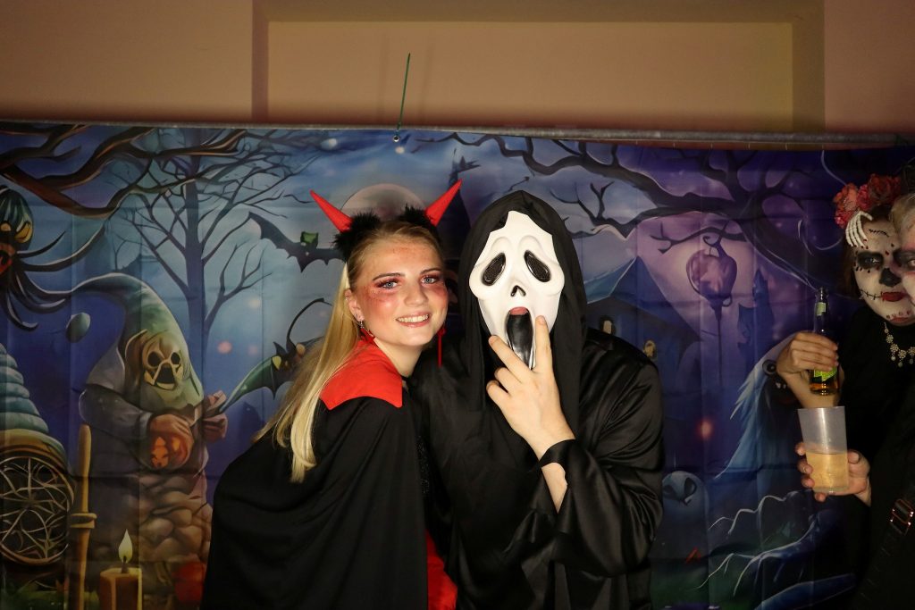 Halloween Volkshaus Meiningen 30.10.2025 – Volkshaus Meiningen – 30.10.2025 – Gäste feiern in der Eventschmiede Meiningen