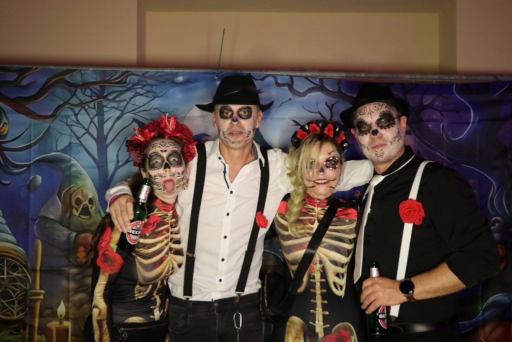 Halloween Volkshaus Meiningen 30.10.2025 – Volkshaus Meiningen – 30.10.2025 – Gäste feiern in der Eventschmiede Meiningen