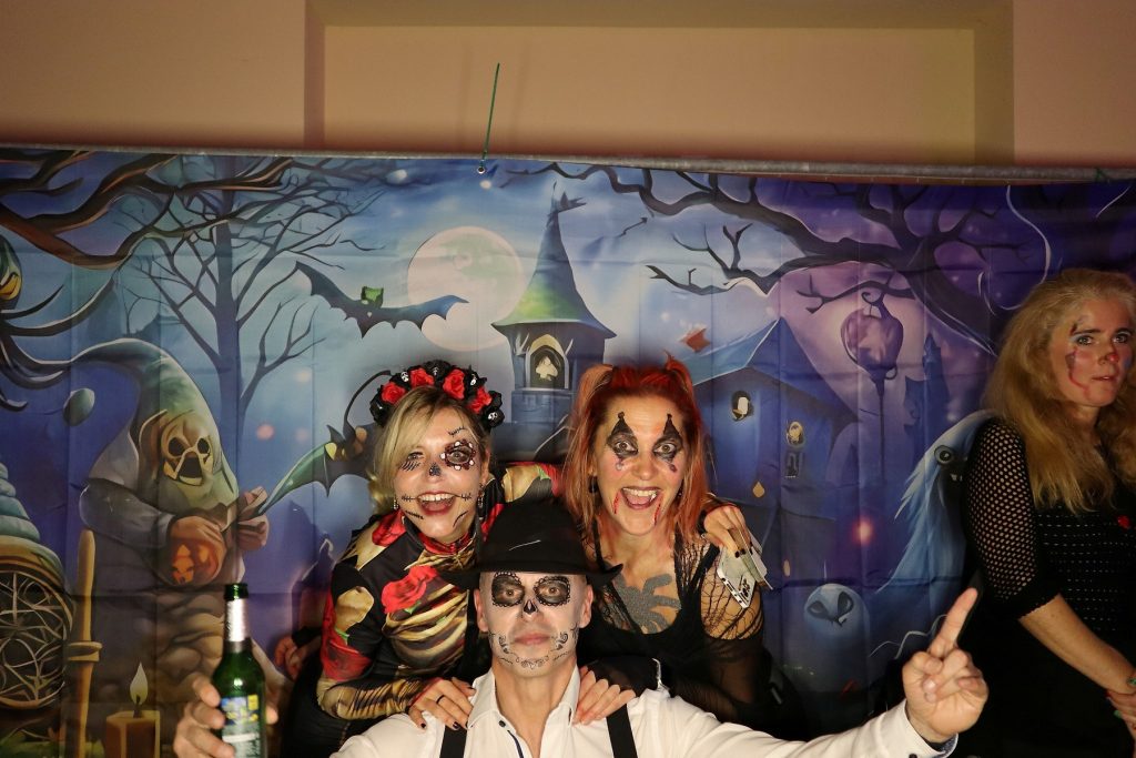 Halloween Volkshaus Meiningen 30.10.2025 – Volkshaus Meiningen – 30.10.2025 – Gäste feiern in der Eventschmiede Meiningen