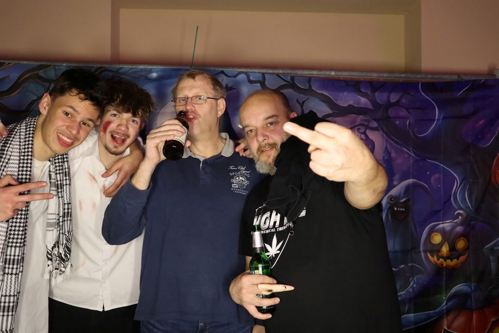 Halloween Volkshaus Meiningen 30.10.2025 – Volkshaus Meiningen – 30.10.2025 – Gäste feiern in der Eventschmiede Meiningen