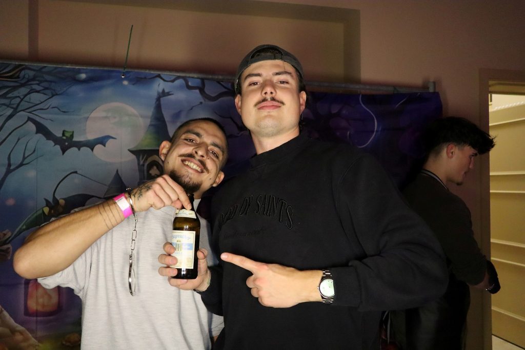 Halloween Volkshaus Meiningen 30.10.2025 – Volkshaus Meiningen – 30.10.2025 – Gäste feiern in der Eventschmiede Meiningen