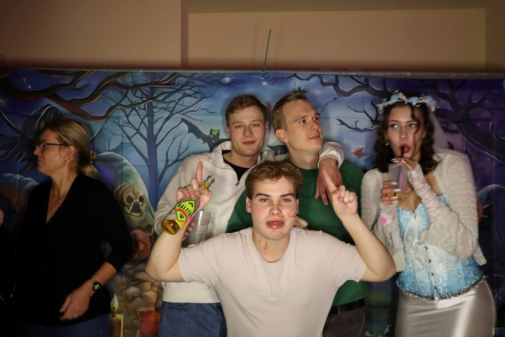 Halloween Volkshaus Meiningen 30.10.2025 – Volkshaus Meiningen – 30.10.2025 – Gäste feiern in der Eventschmiede Meiningen