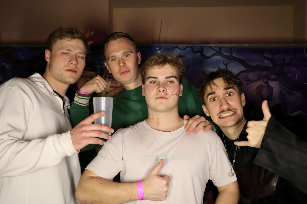 Halloween Volkshaus Meiningen 30.10.2025 – Volkshaus Meiningen – 30.10.2025 – Gäste feiern in der Eventschmiede Meiningen