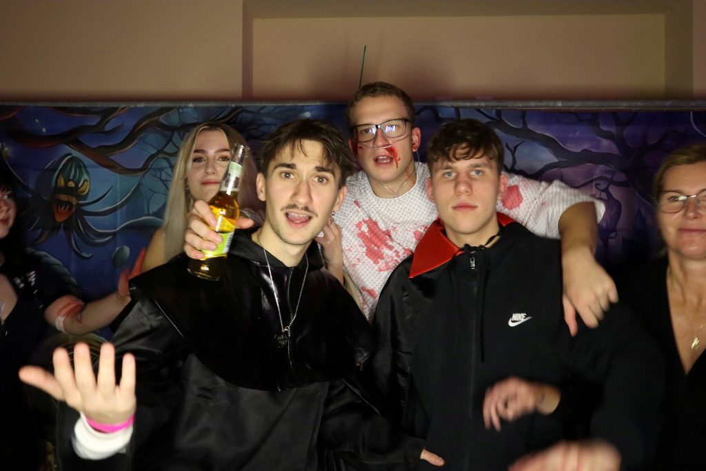 Halloween Volkshaus Meiningen 30.10.2025 – Volkshaus Meiningen – 30.10.2025 – Gäste feiern in der Eventschmiede Meiningen