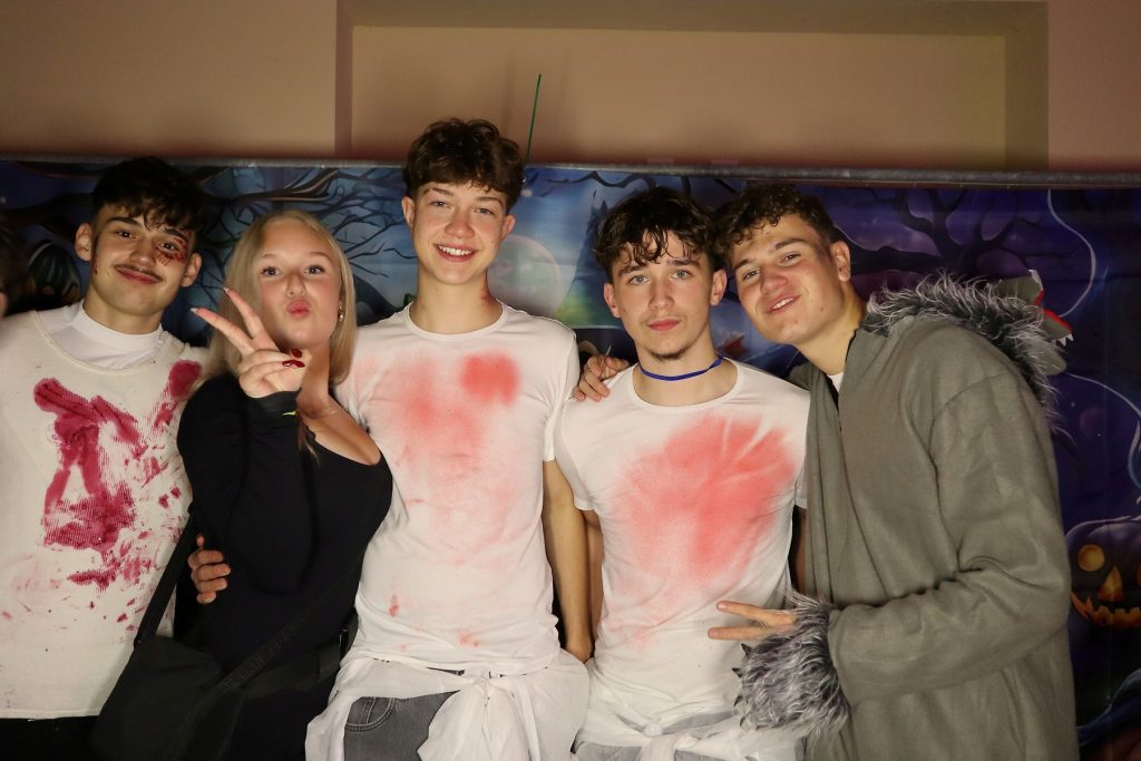 Halloween Volkshaus Meiningen 30.10.2025 – Volkshaus Meiningen – 30.10.2025 – Gäste feiern in der Eventschmiede Meiningen